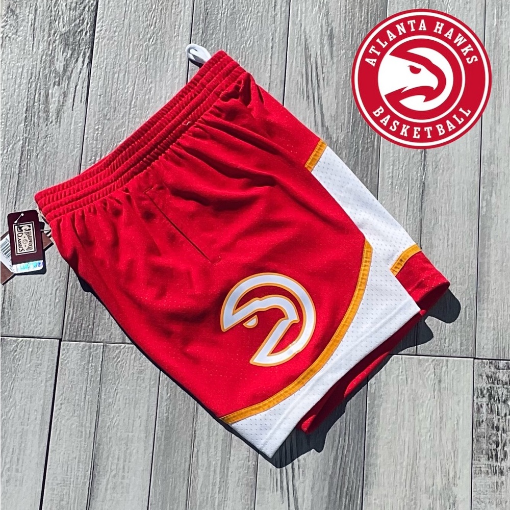 Mitchell & Ness Men's Atlanta Hawks 1986/87 Red Swingman Shorts